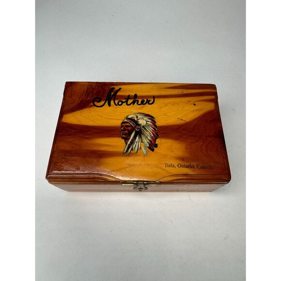 Vintage Cedar Wood Mother Keepsake Box Bala Ontario Canada Indian Chief  Motif - Picture 1 of 16